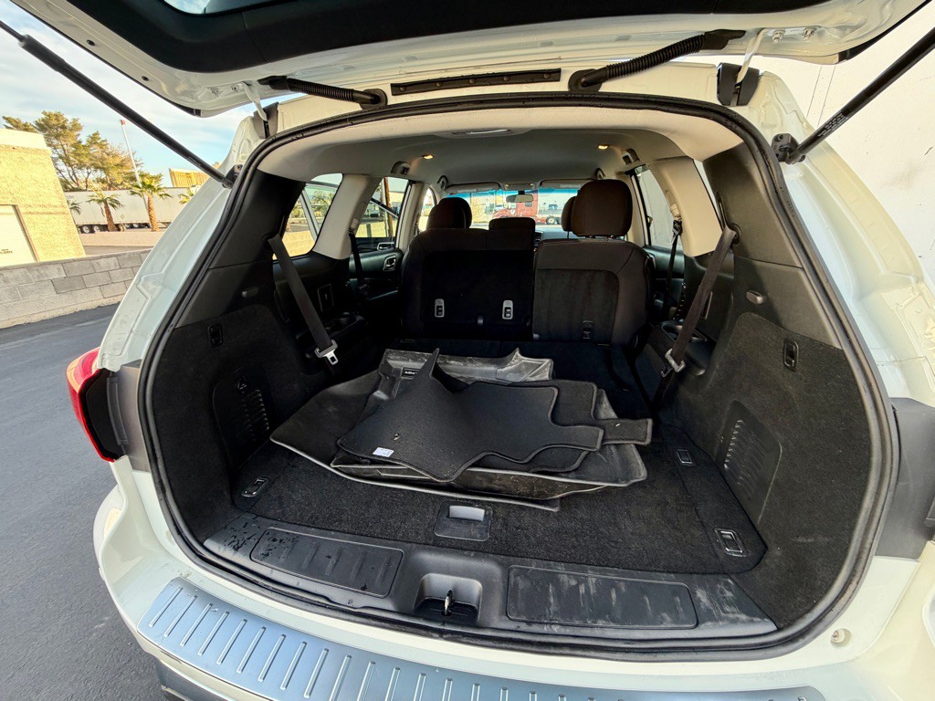 2020 Nissan Pathfinder Image 18