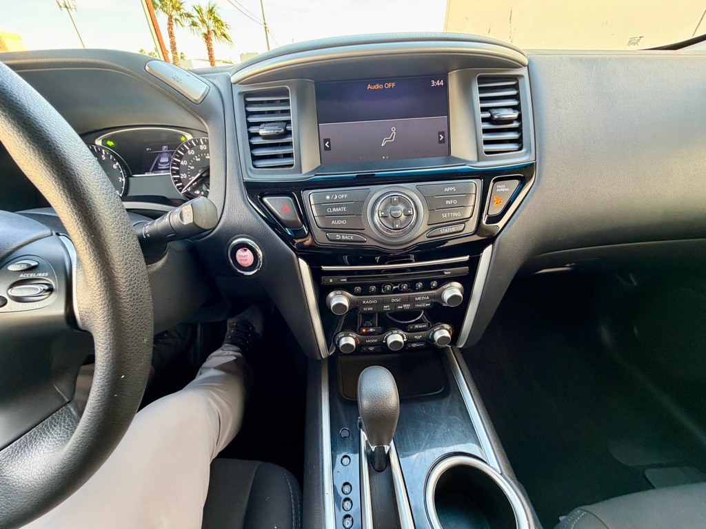 2020 Nissan Pathfinder Image 28