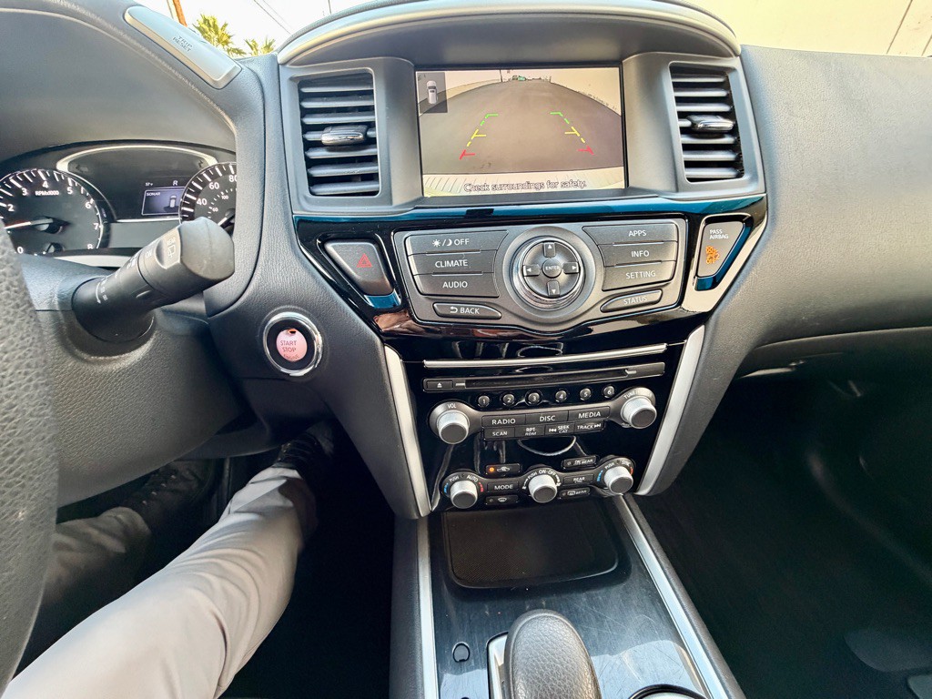 2020 Nissan Pathfinder Image 29