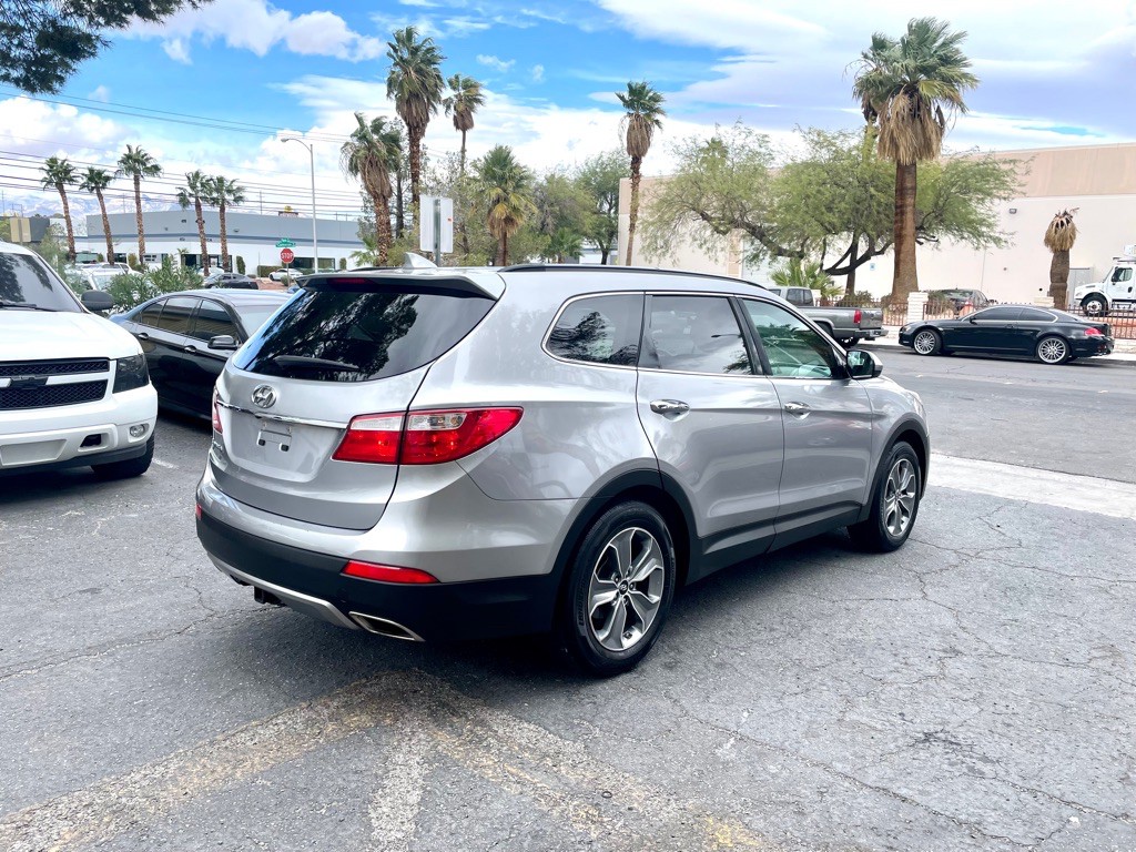 2016 Hyundai Santa Fe Image 6