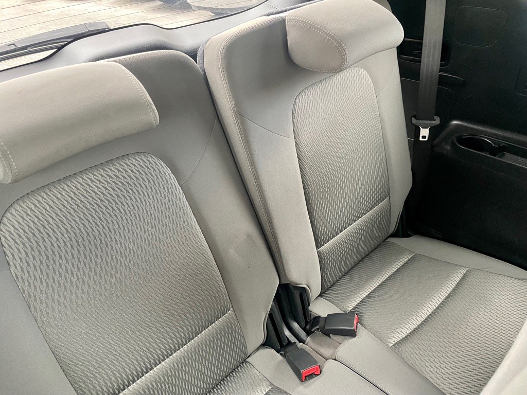 2016 Hyundai Santa Fe Image 36