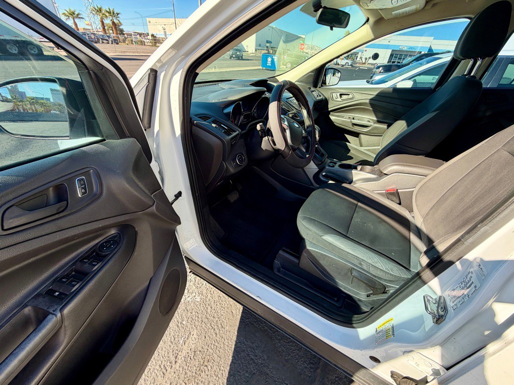 2015 Ford Escape Image 9