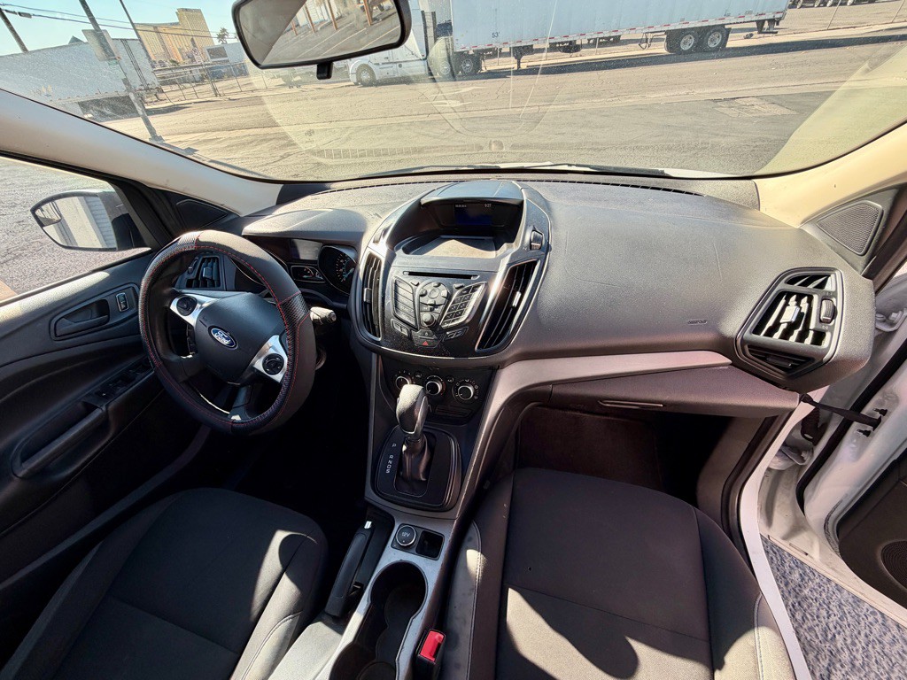 2015 Ford Escape Image 25