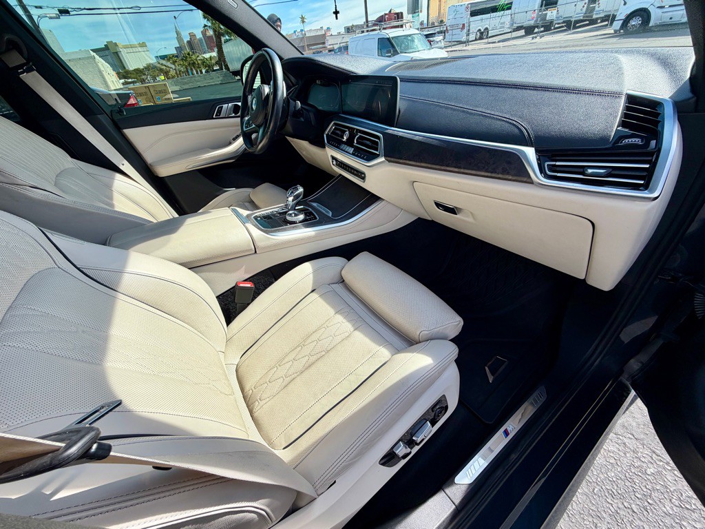 2021 BMW X5 Image 24