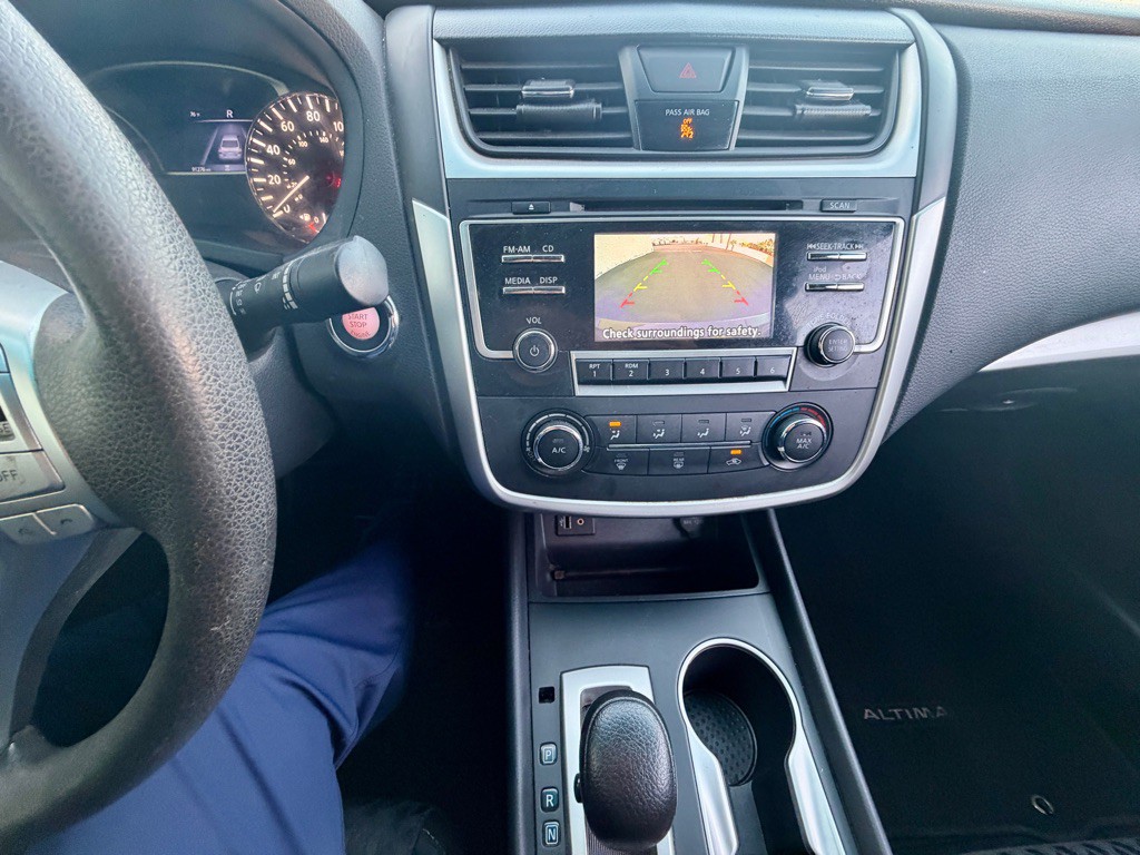 2018 Nissan Altima Image 22