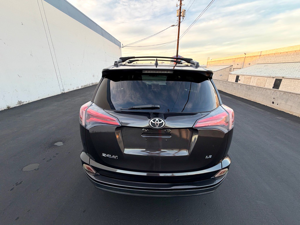 2017 Toyota Rav4 Image 7