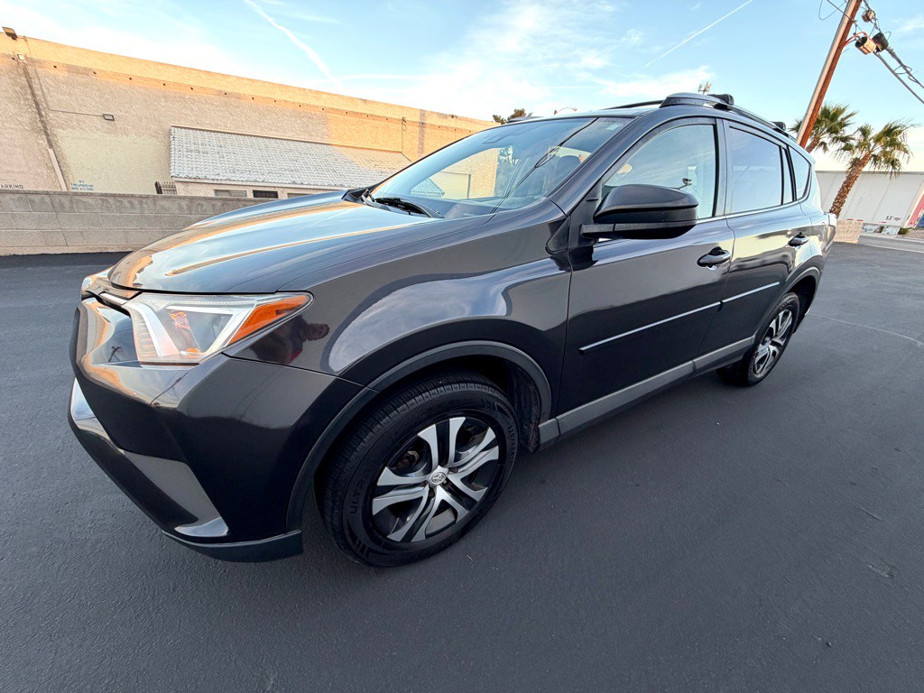 2017 Toyota Rav4 Image 10