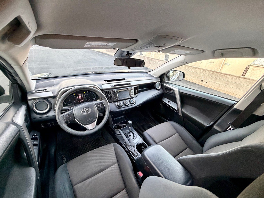 2017 Toyota Rav4 Image 13