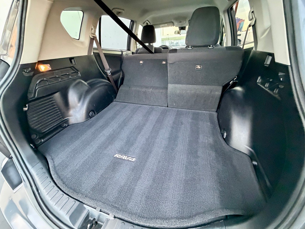 2017 Toyota Rav4 Image 20