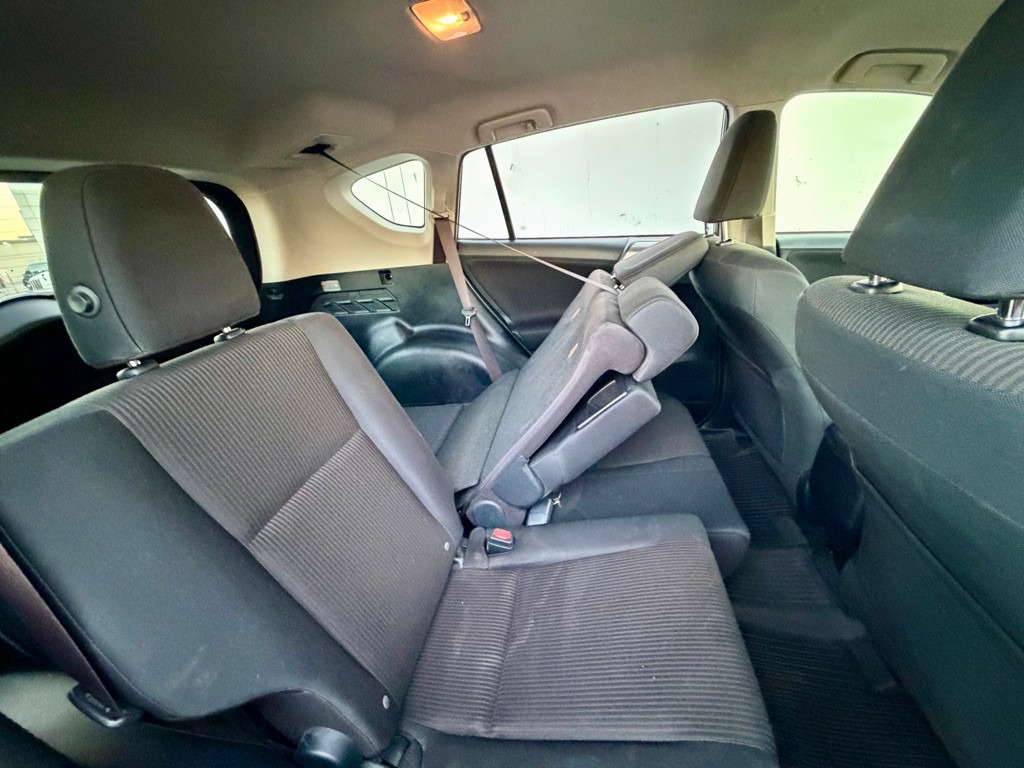 2017 Toyota Rav4 Image 25