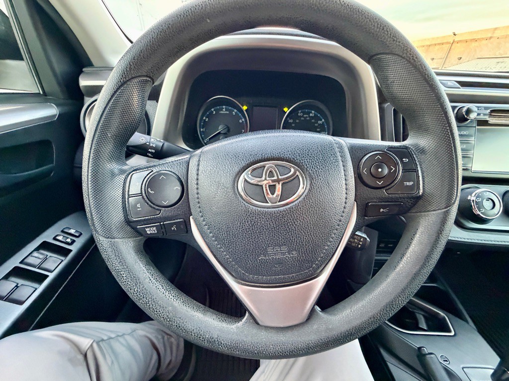 2017 Toyota Rav4 Image 30