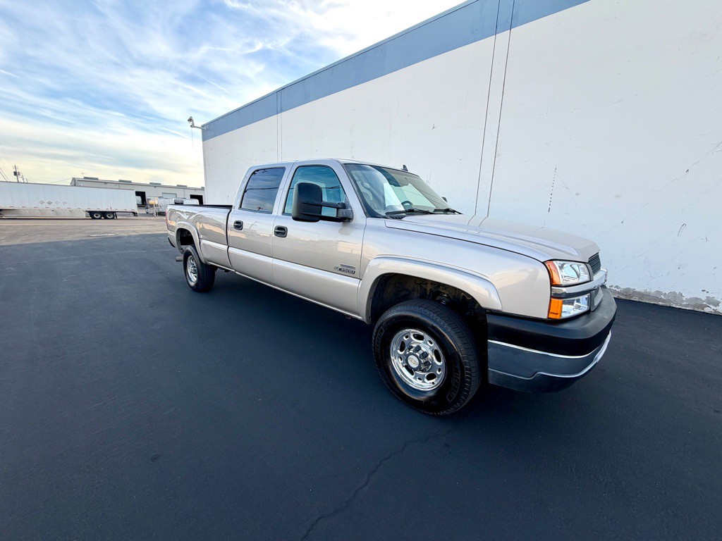 2006 Chevrolet Silverado 1500 Image 3