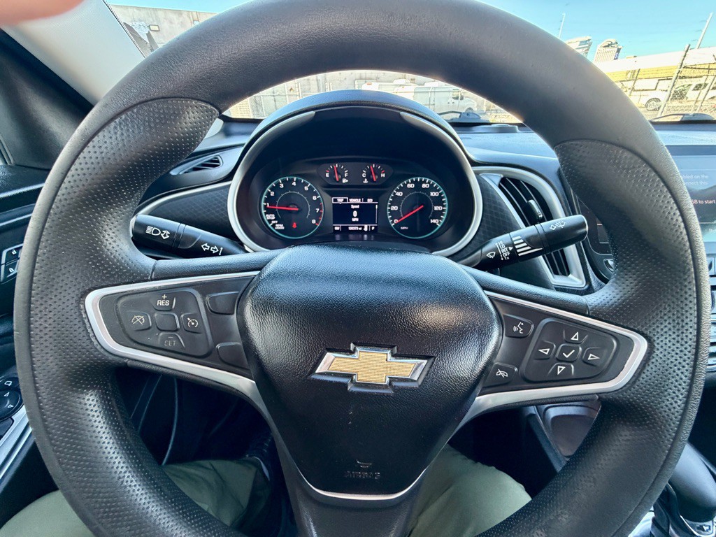 2022 Chevrolet Malibu Image 22