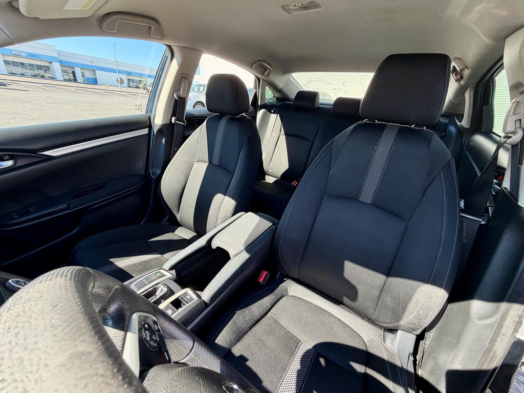 2019 Honda Civic Image 12