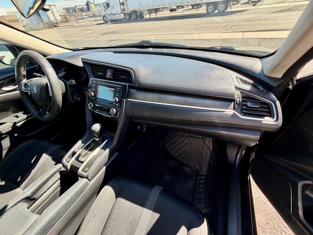 2019 Honda Civic Image 21