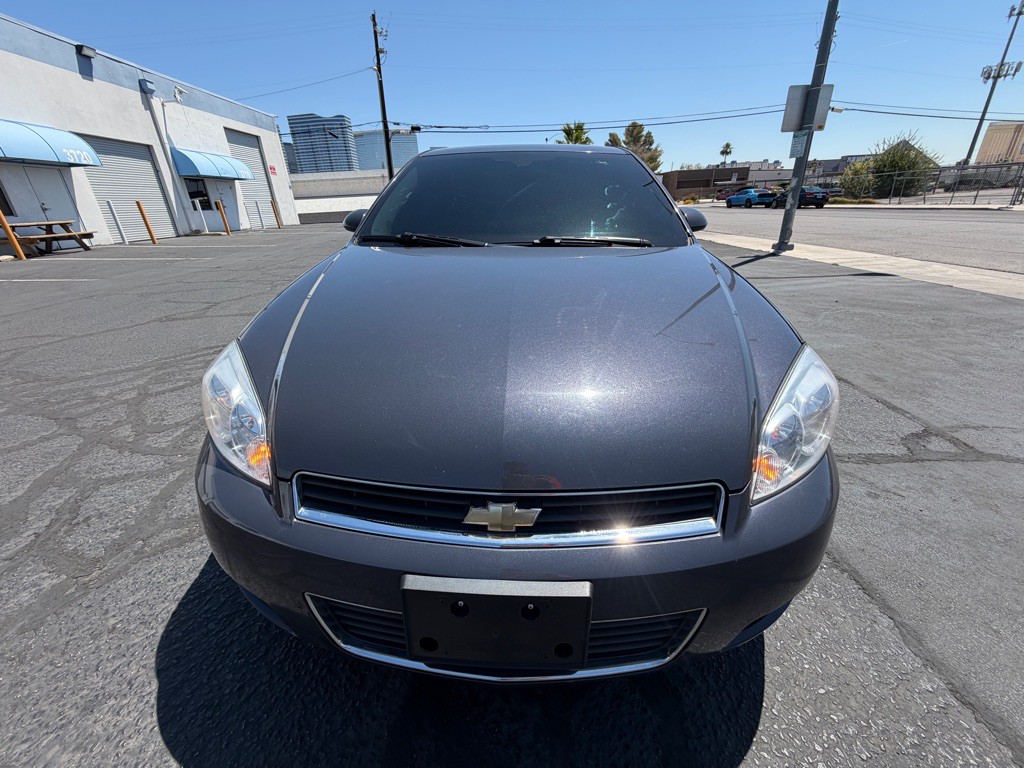 2009 Chevrolet Impala Image 2