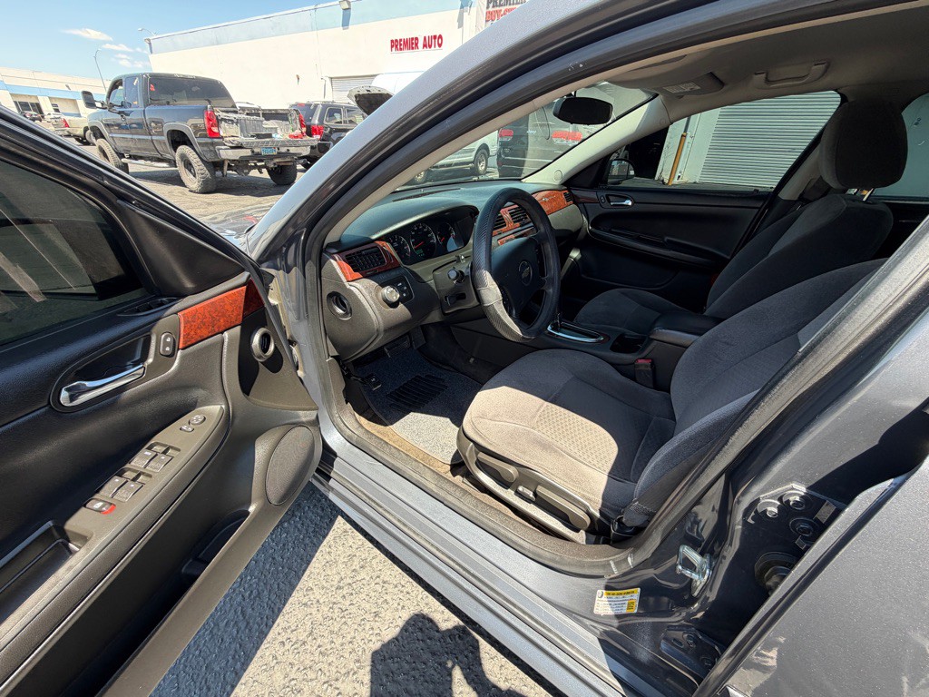 2009 Chevrolet Impala Image 11
