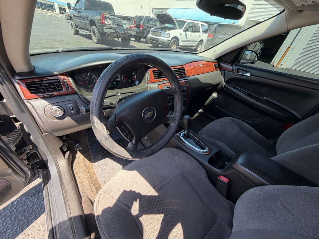 2009 Chevrolet Impala Image 15