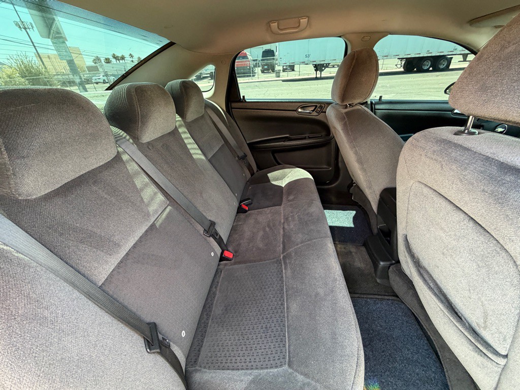 2009 Chevrolet Impala Image 25