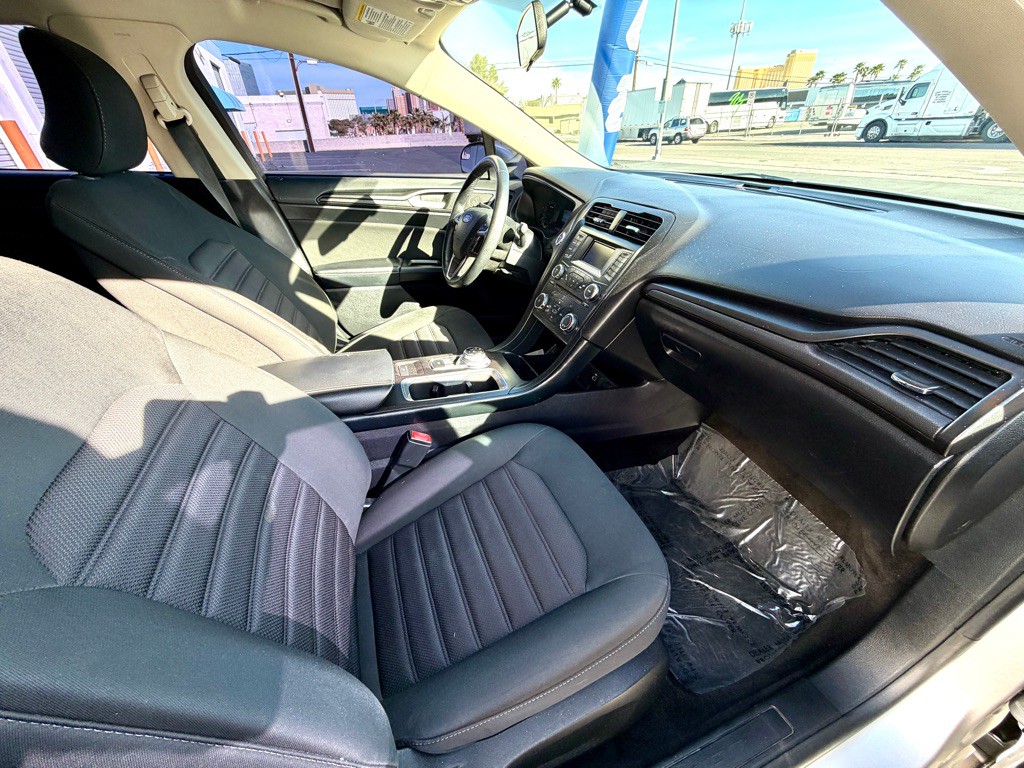 2018 Ford Fusion Image 11