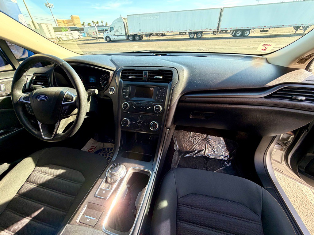 2018 Ford Fusion Image 15