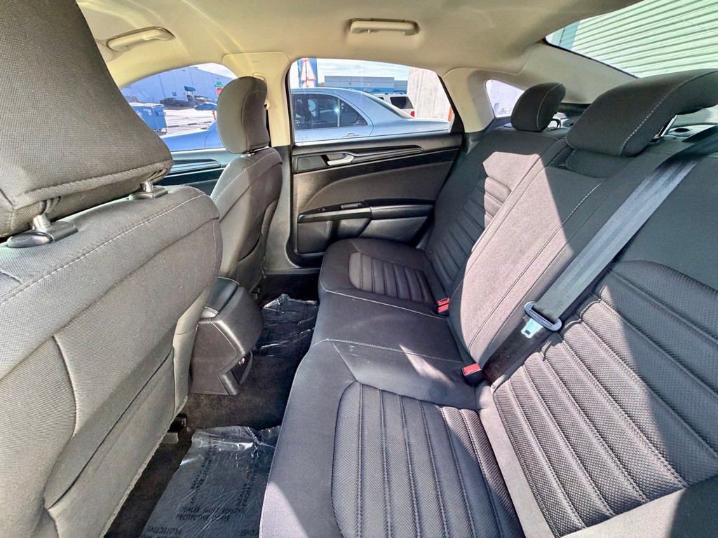 2018 Ford Fusion Image 18