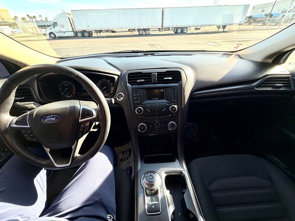 2018 Ford Fusion Image 23