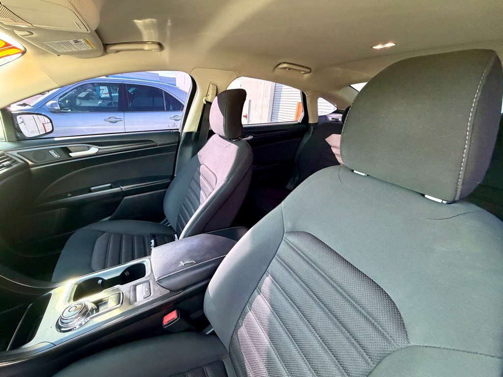 2018 Ford Fusion Image 28