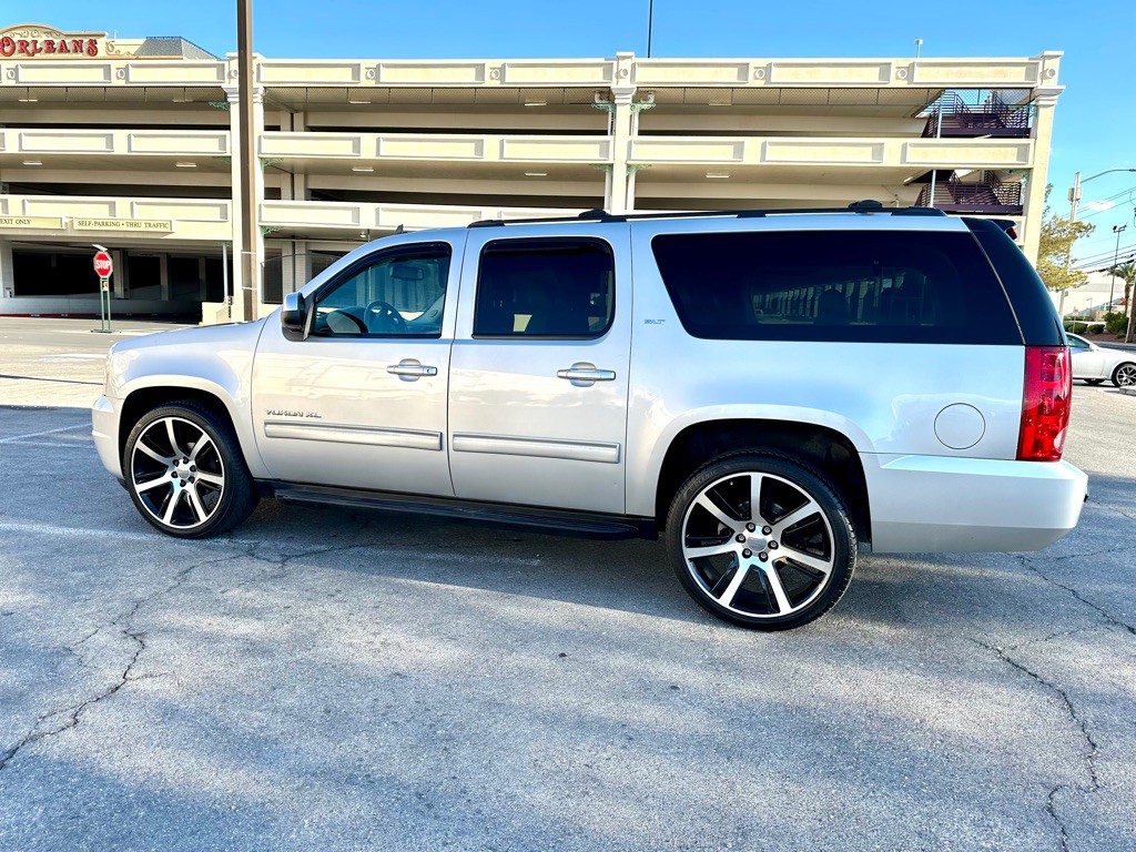 2010 GMC Yukon Image 9