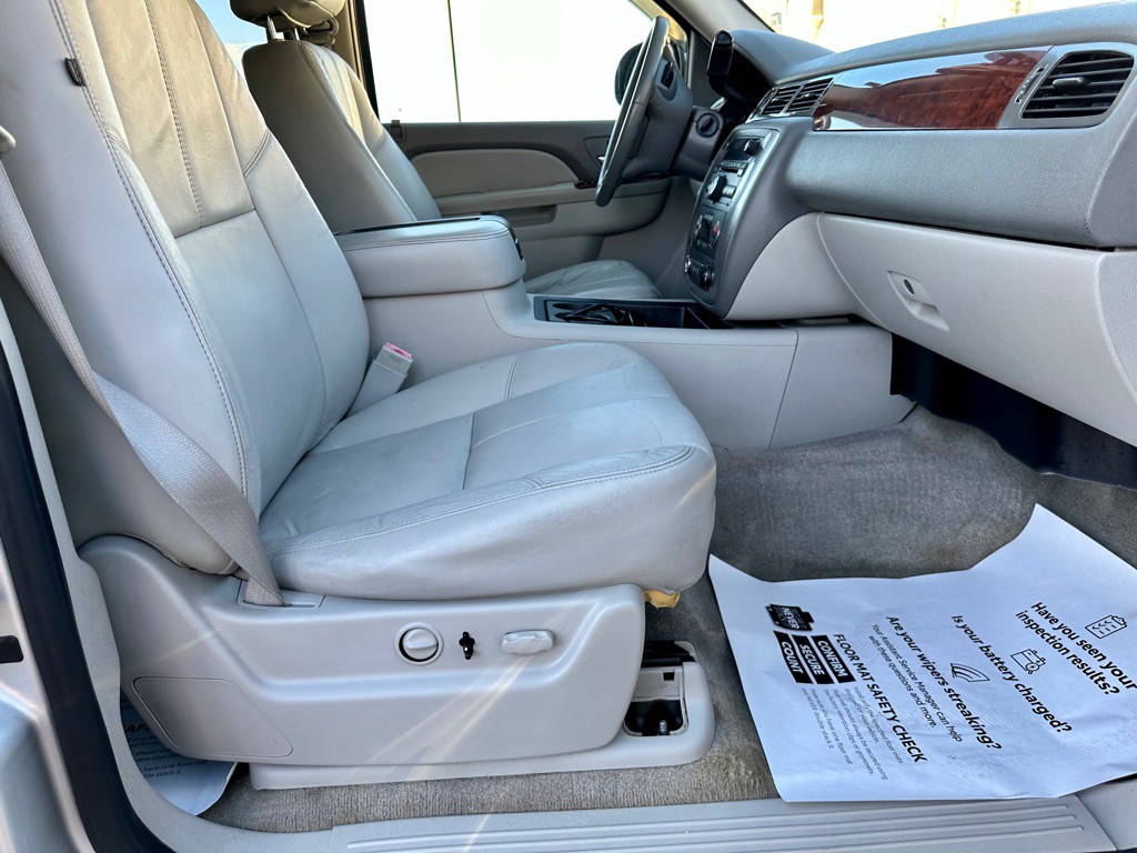 2010 GMC Yukon Image 33