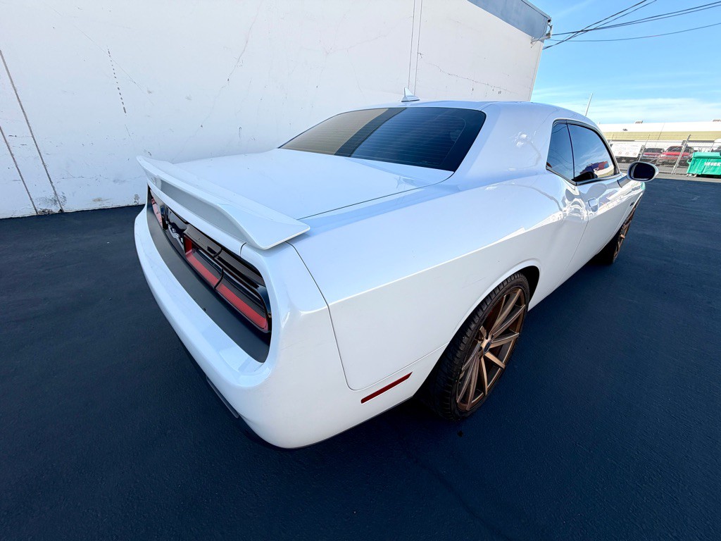 2015 Dodge Challenger Image 10