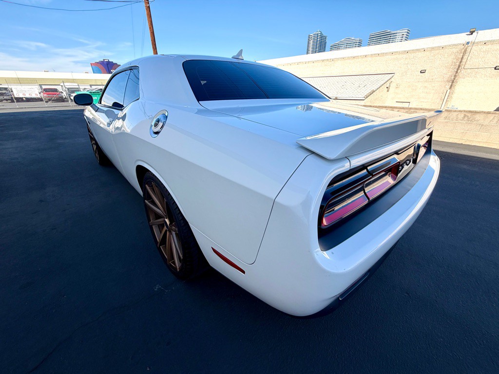 2015 Dodge Challenger Image 12