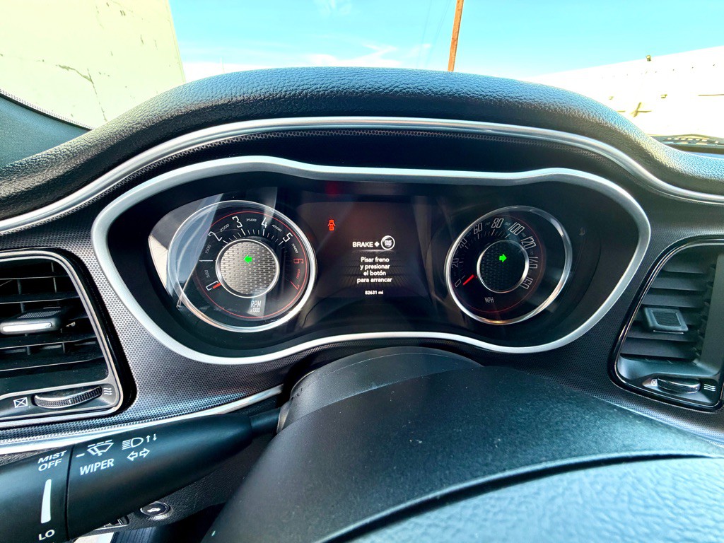 2015 Dodge Challenger Image 24