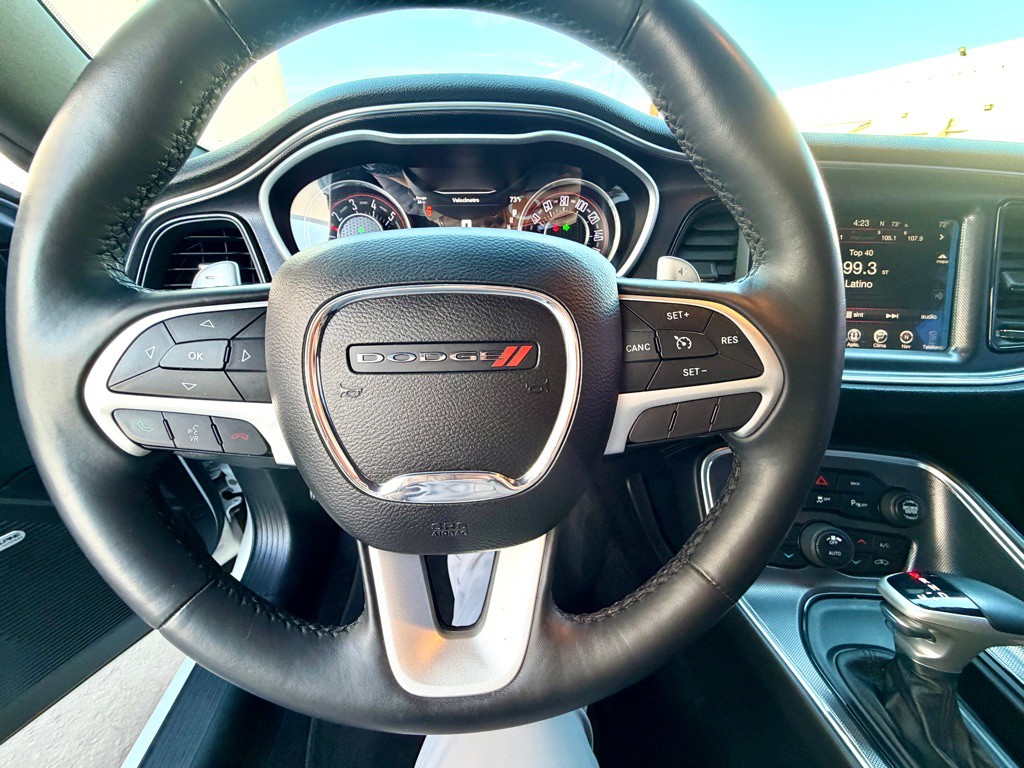 2015 Dodge Challenger Image 28