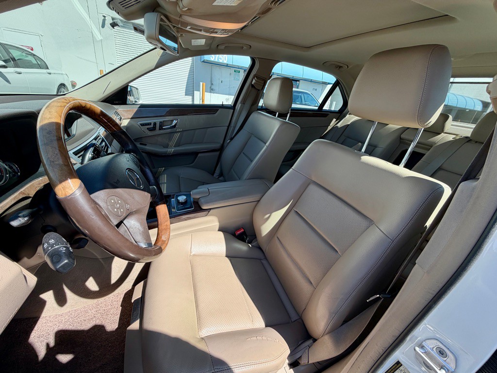 2011 Mercedes-Benz E-Class Image 12