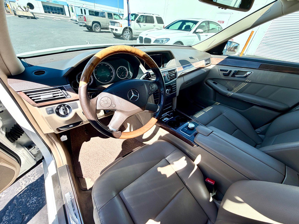 2011 Mercedes-Benz E-Class Image 13