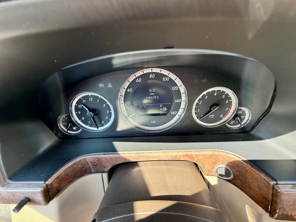 2011 Mercedes-Benz E-Class Image 29