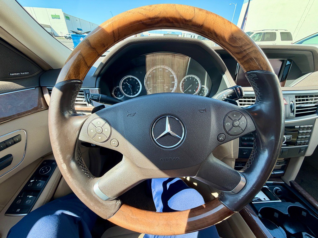 2011 Mercedes-Benz E-Class Image 30