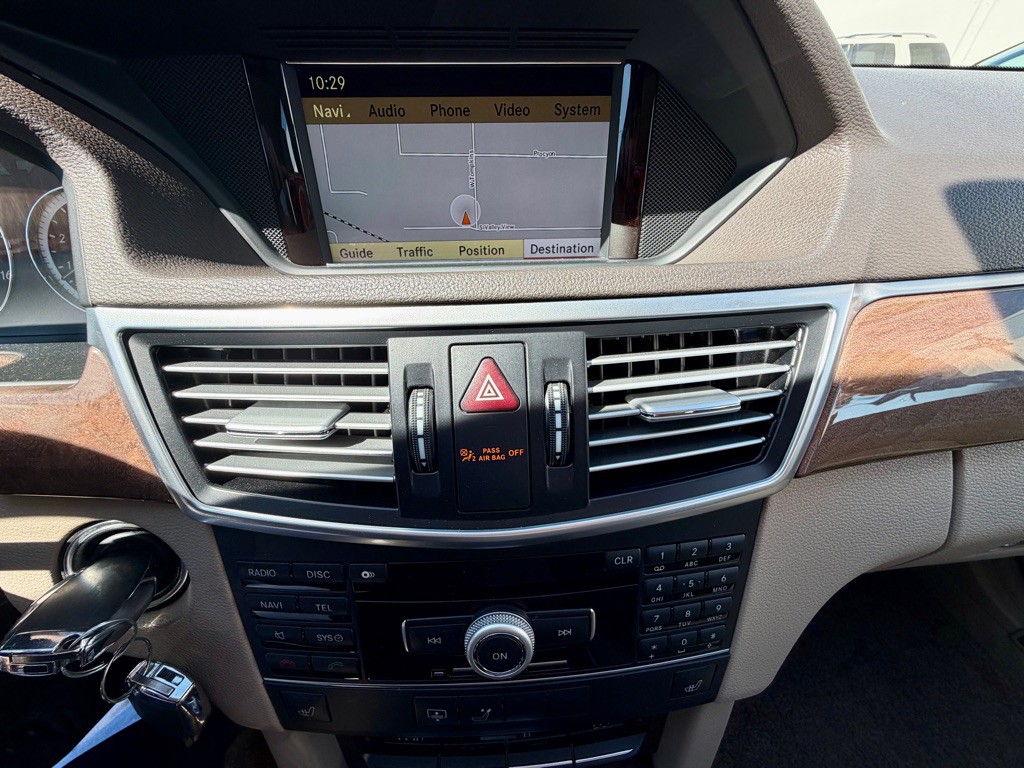 2011 Mercedes-Benz E-Class Image 31