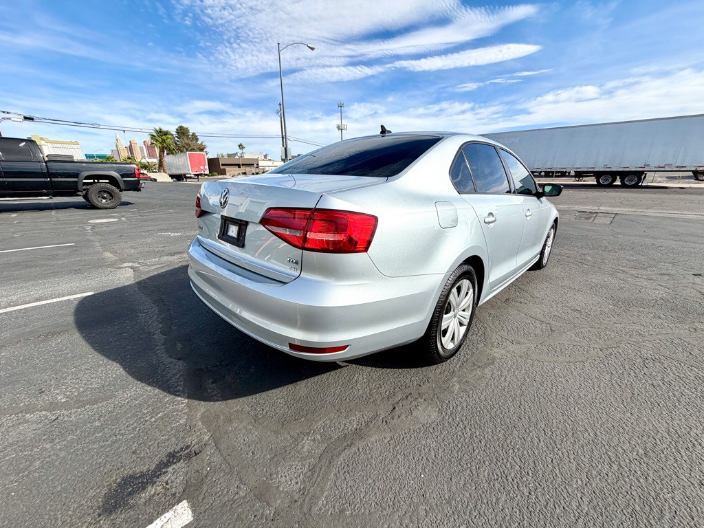 2015 Volkswagen Jetta Image 7
