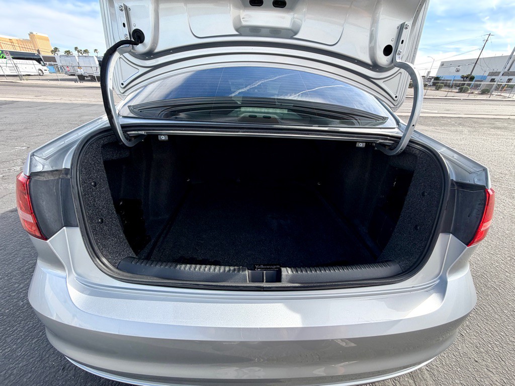 2015 Volkswagen Jetta Image 15