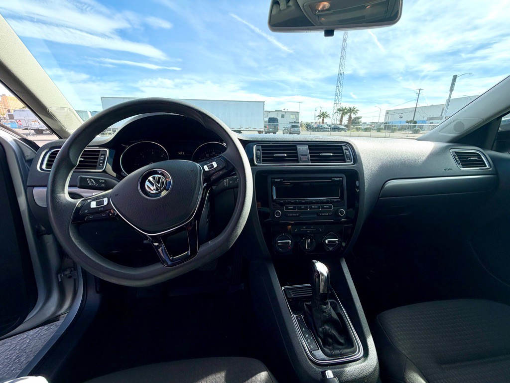 2015 Volkswagen Jetta Image 22