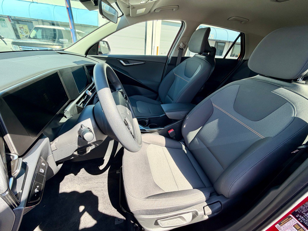 2026 Kia Niro Image 15