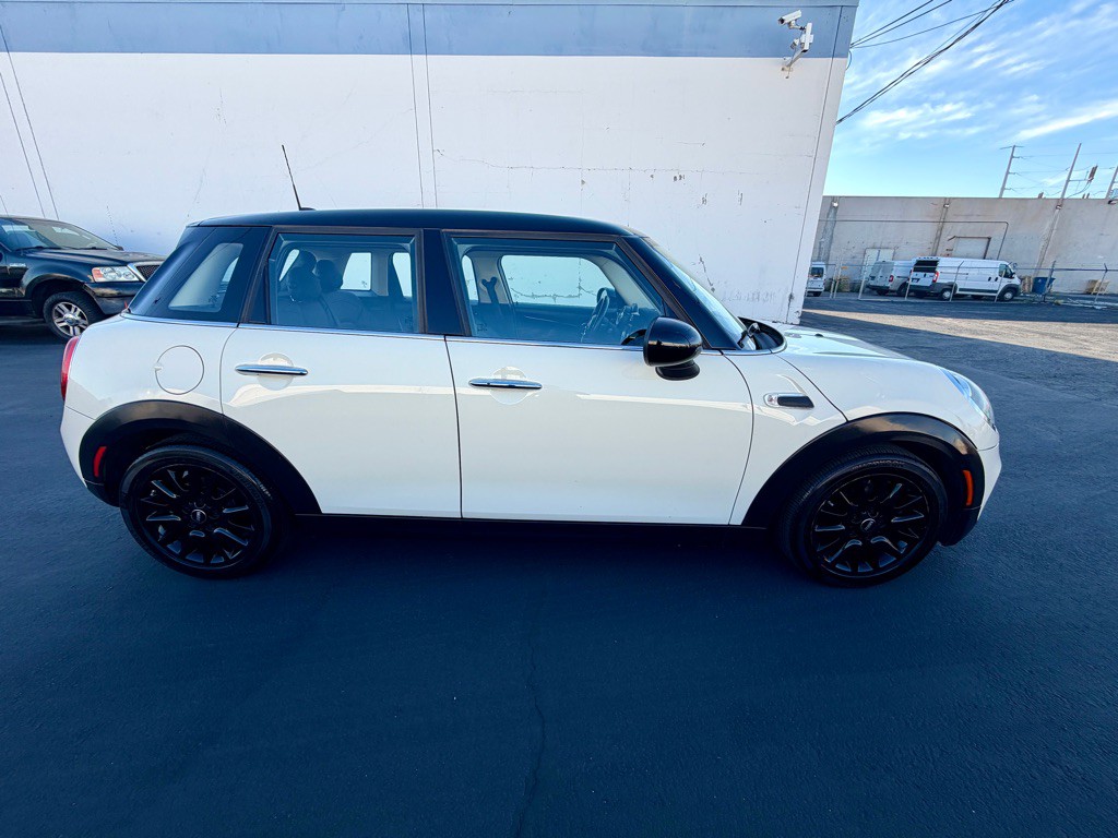2019 MINI Cooper Image 4