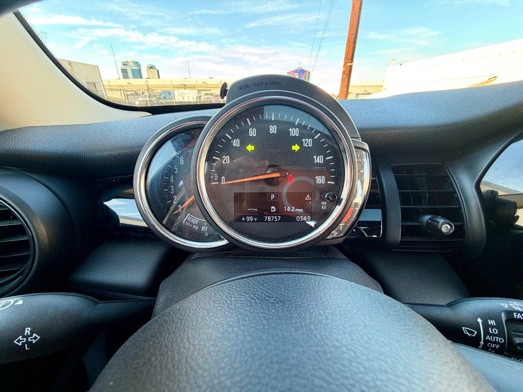 2019 MINI Cooper Image 21