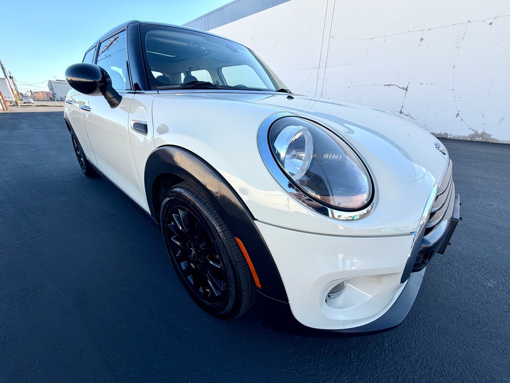 2019 MINI Cooper Image 22