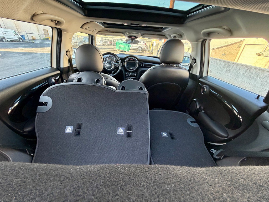 2019 MINI Cooper Image 29