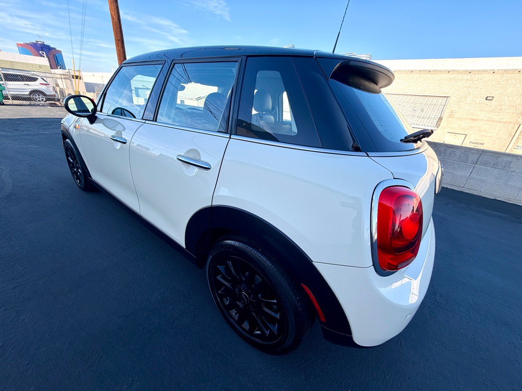 2019 MINI Cooper Image 35