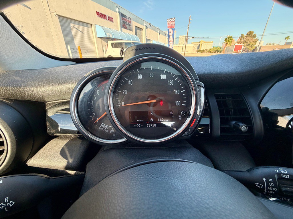 2019 MINI Cooper Image 42