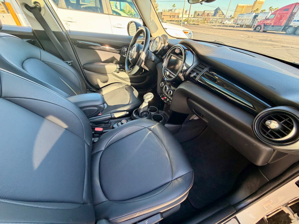 2019 MINI Cooper Image 44